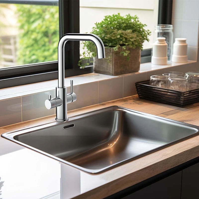 4-in-1 Hot Water Tap 4-in-1 Hot Water Tap
